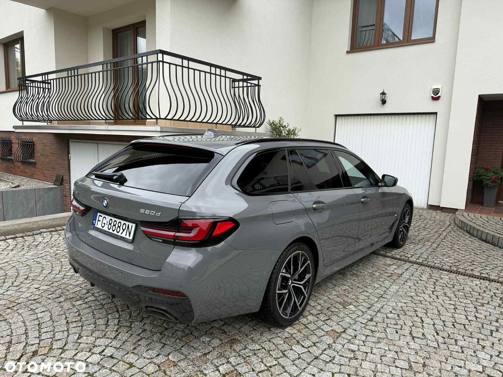 BMW Seria 5 520d xDrive M Sport sport - 11