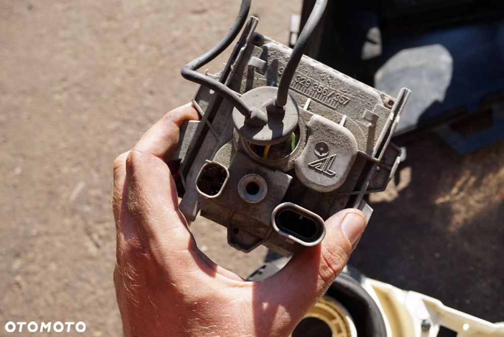 LAMPA PRZEDNIA LEWA 3 E46 PRAWA XENON EU 6904293 6904294 1307329074 BMW 1998-2002 - 6