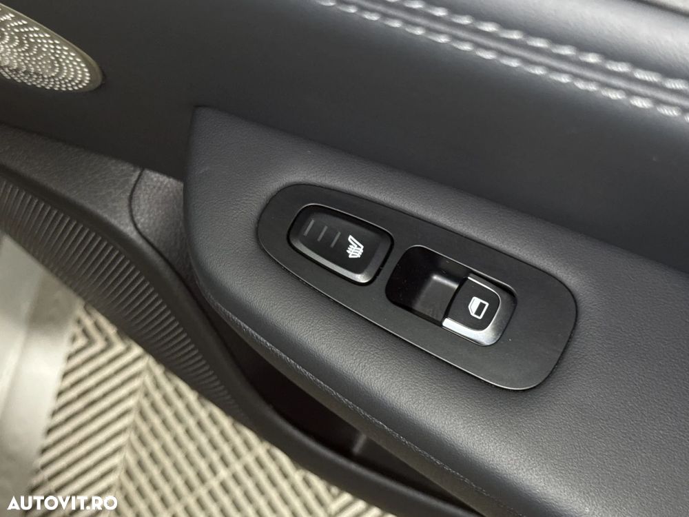 Kia Stinger - 23