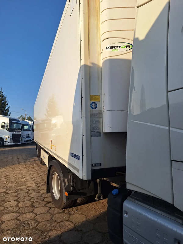 Krone Chłodnia Krone 2019 / Carrier 1550/ SAF / oś podnoszona
