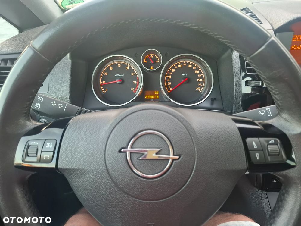 Opel Zafira 1.8 Easytronic Edition 111 Jahre - 10