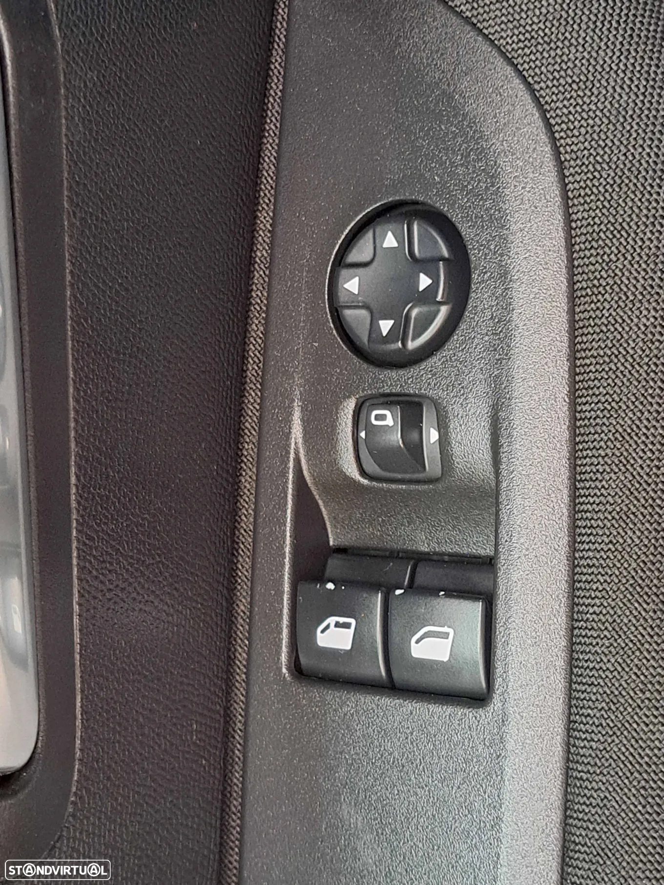 Peugeot 208 1.2 PureTech Active - 10