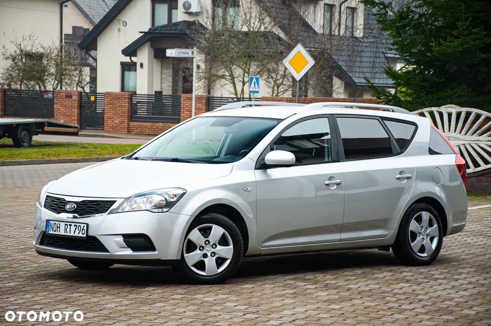 Kia Ceed 1.4 CVVT LX - 12