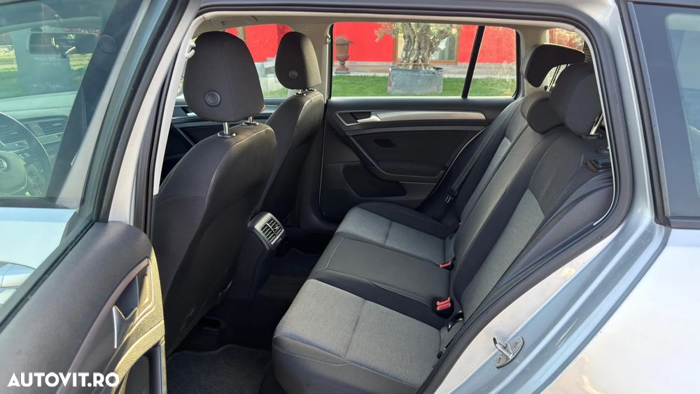 Volkswagen Golf - 7