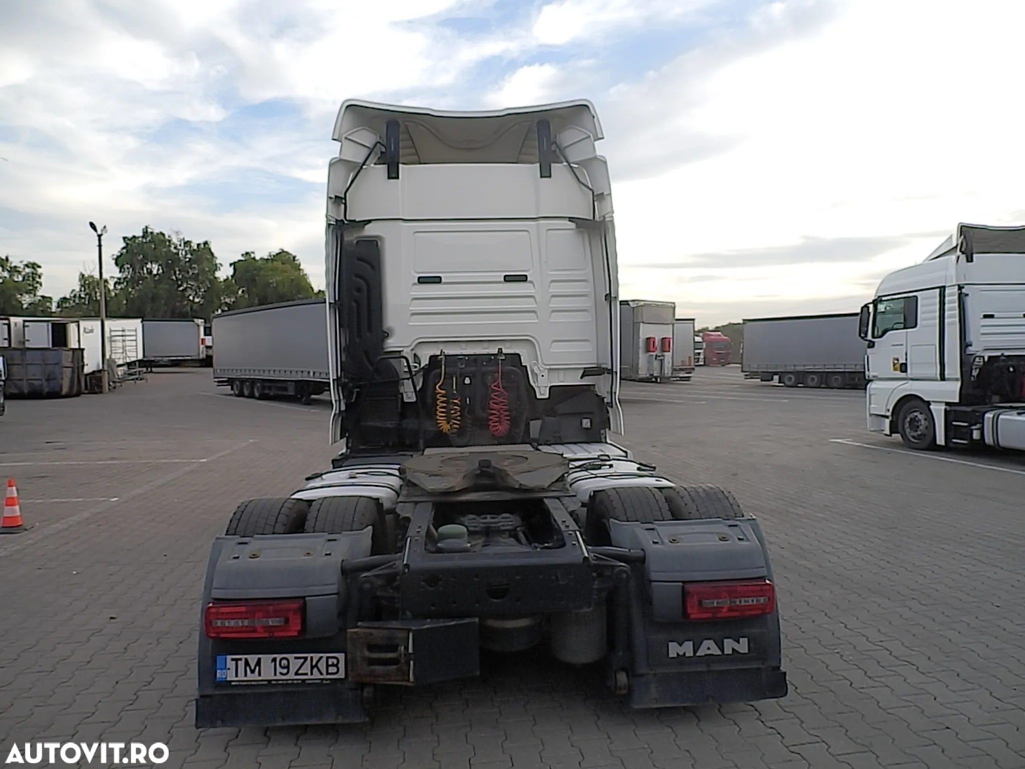 MAN MAN TGX 18.460 MEGA - Low Deck - 7