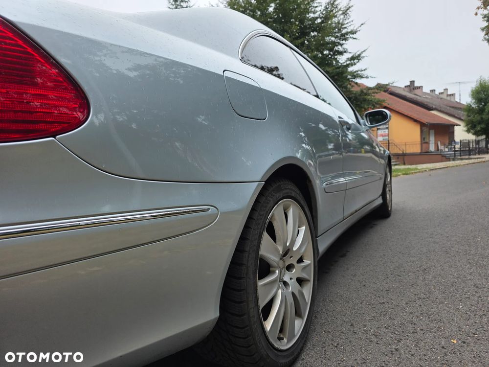 Mercedes-Benz CLK - 14
