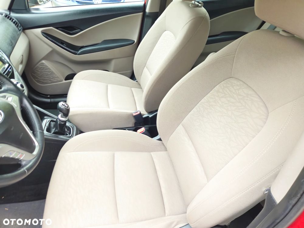 Hyundai ix20 1.4 BlueDrive Comfort - 8