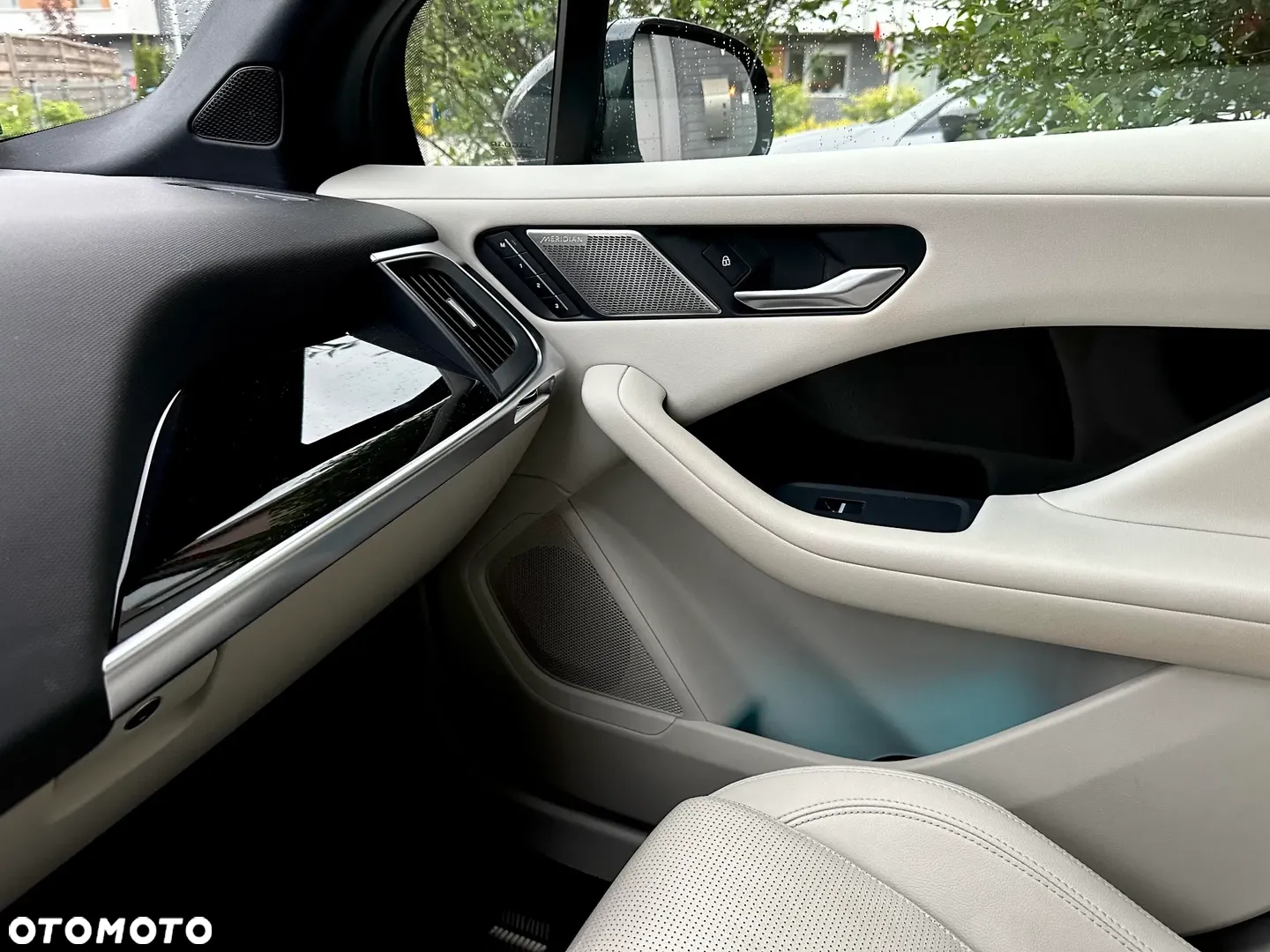 Jaguar I-Pace EV400 AWD SE - 8