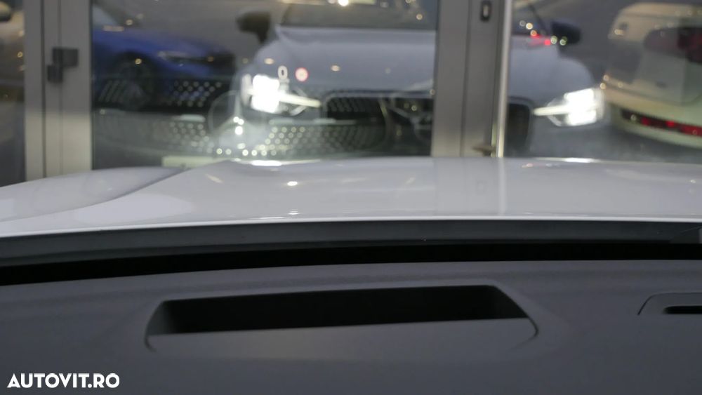 Volvo XC 60 T8 Twin Engine AWD R-Design - 25