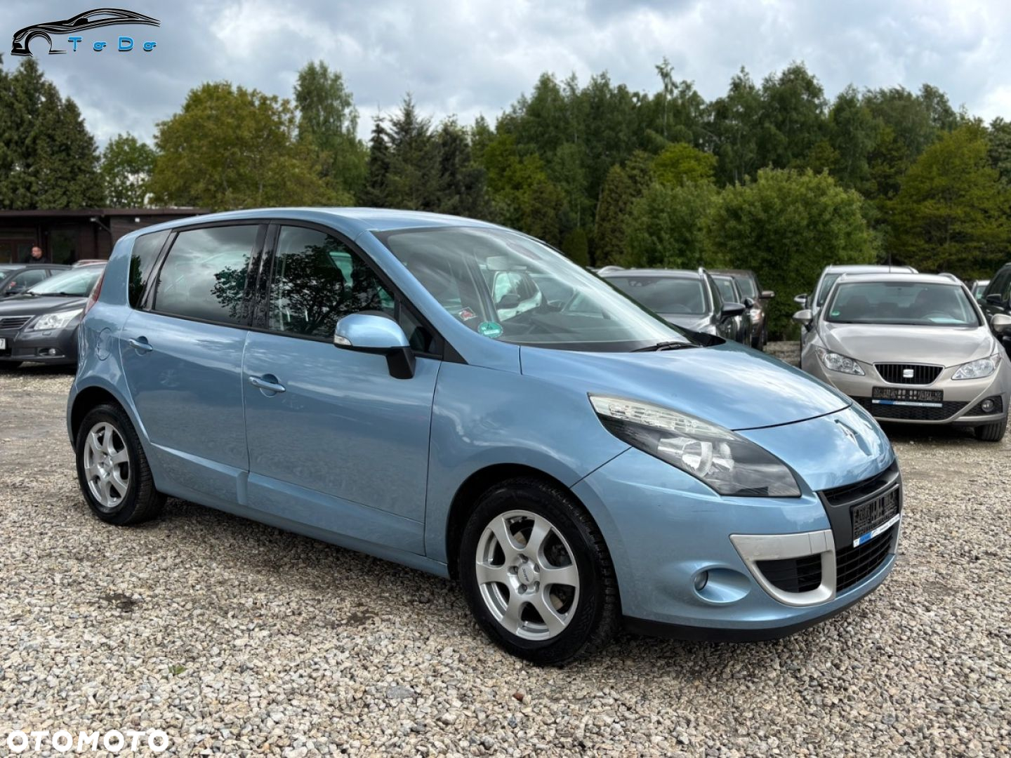 Renault Scenic 2.0 16V Privilege CVT Euro5 - 6