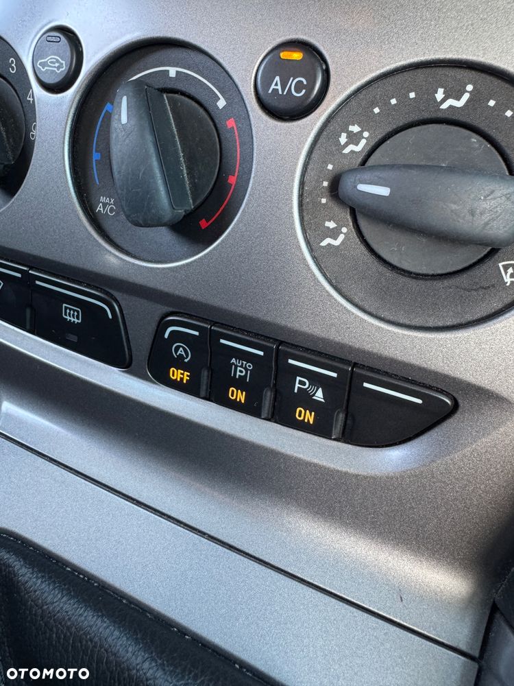 Ford Focus 1.0 EcoBoost 99g Trend - 13