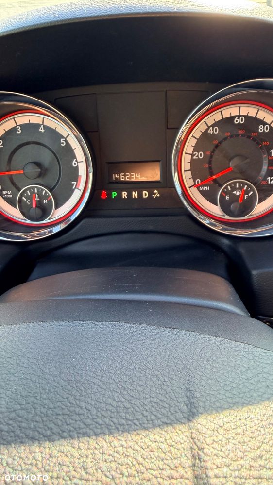 Dodge Grand Caravan - 18