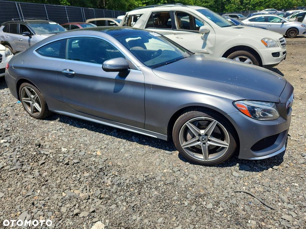 Mercedes-Benz Klasa C 300 9G-TRONIC AMG Line - 3