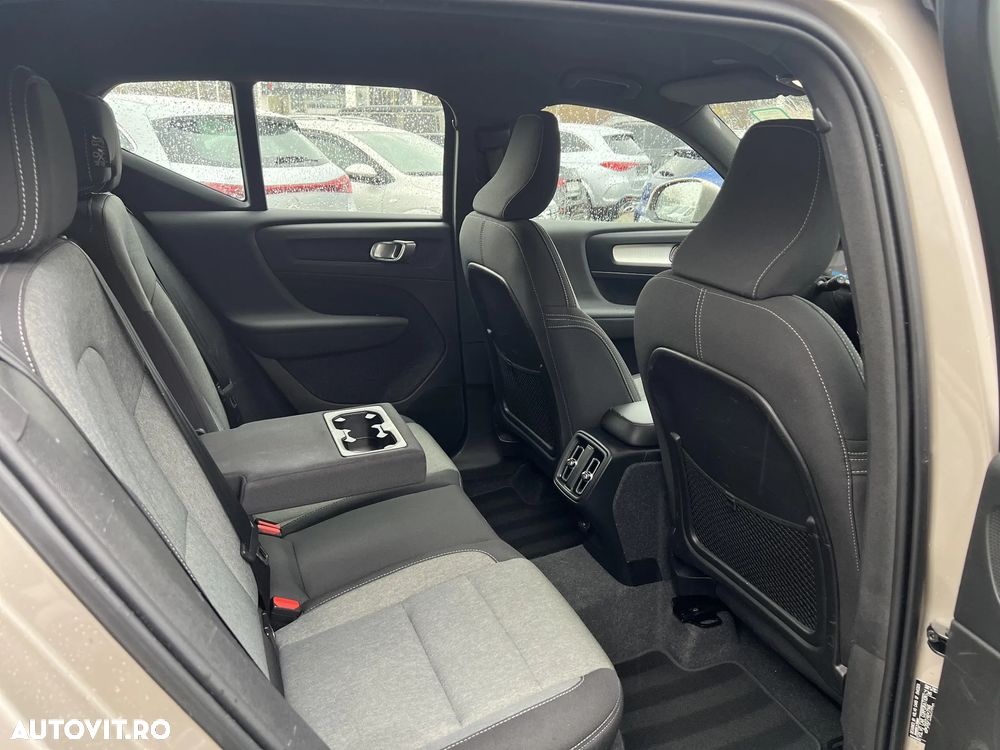 Volvo XC 40 B3 AT FWD MHEV Core - 14