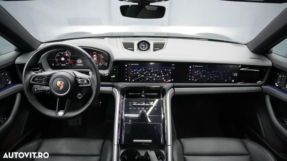 Porsche Panamera 4 - 22