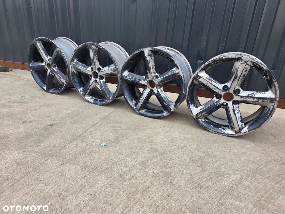 FELGA FELGI VW AUDI SKODA A3 A4 A6 8.0J R18 ET47 8K0601025Q 18/26 KOMPLET - 2