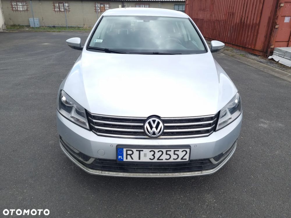 Volkswagen Passat 2.0 TDI BlueMotion Technology Trendline - 5