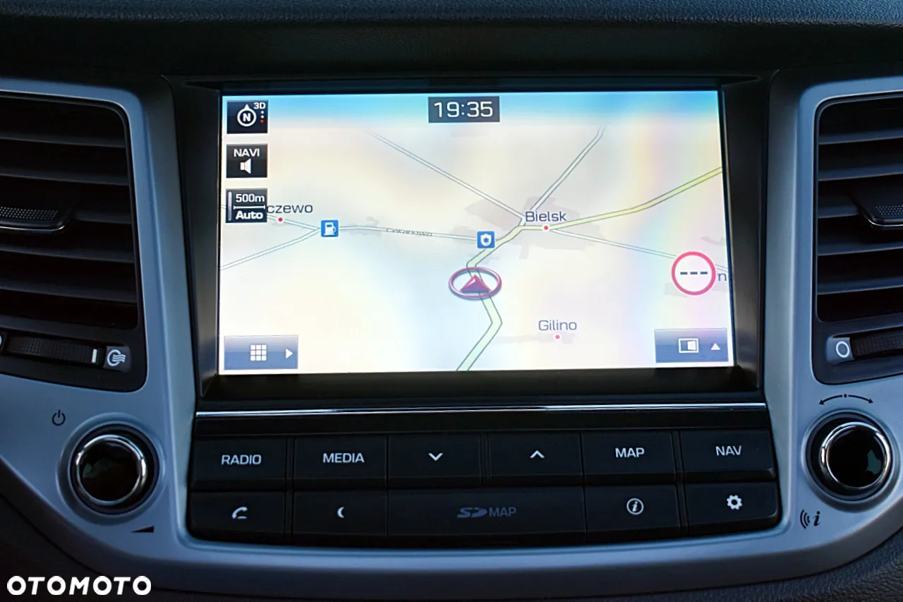 Hyundai Tucson 1.7 CRDI BlueDrive Style 2WD - 24