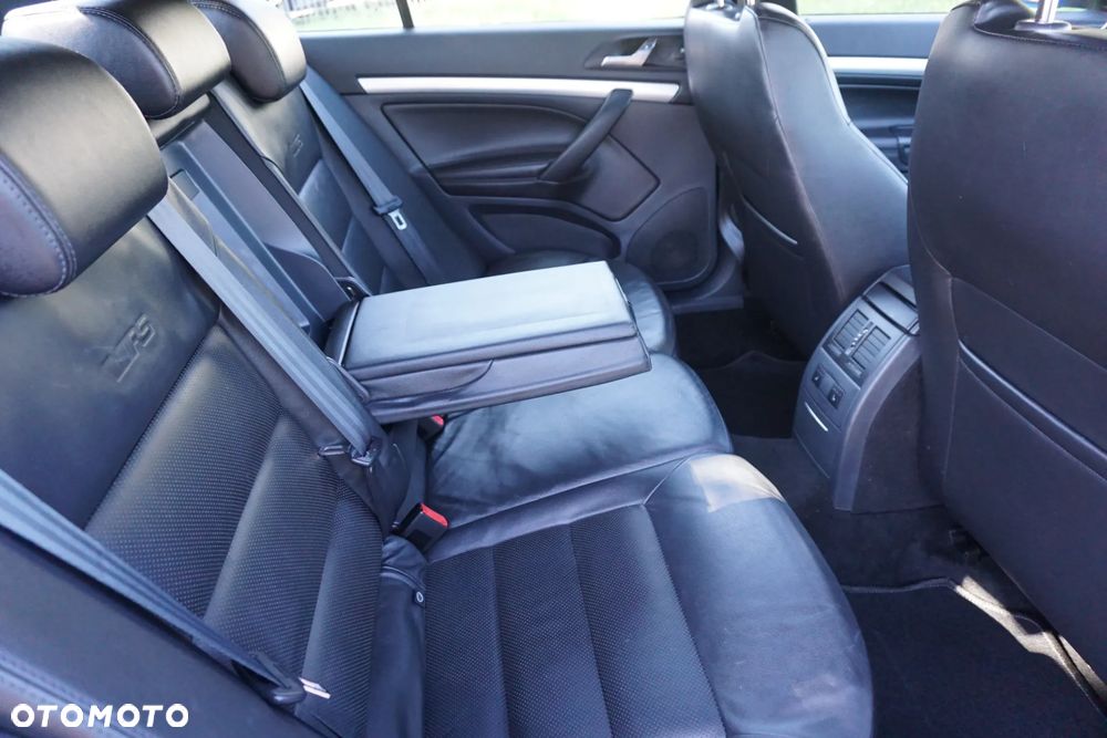 Skoda Octavia 2.0 TSI RS - 16