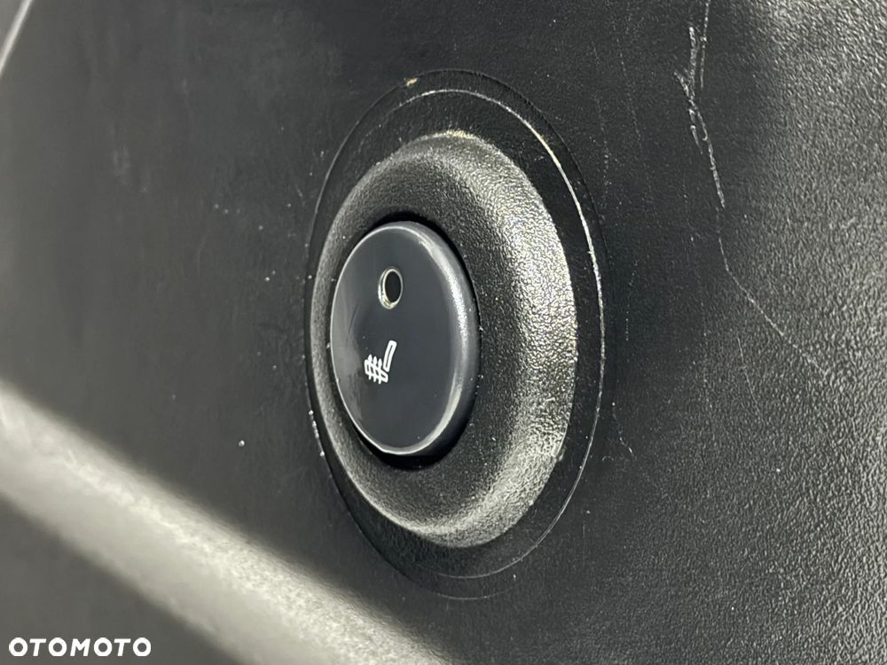 Iveco Daily VI Kanapa pasazera fotel kierowcy Komplet - 12