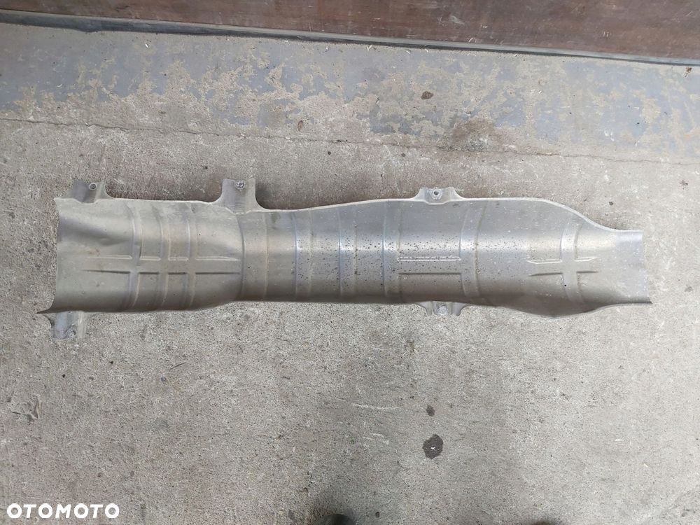 Nissan Primera P12 osłona termiczna wydechu benzyna - 4