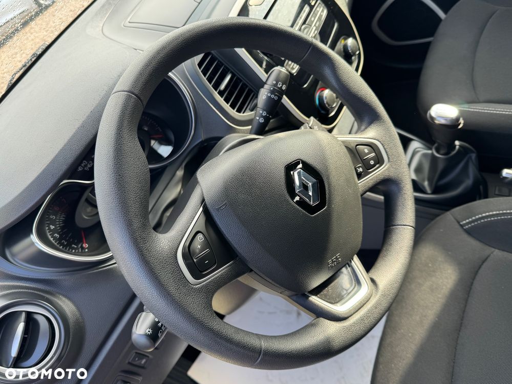 Renault Captur - 29