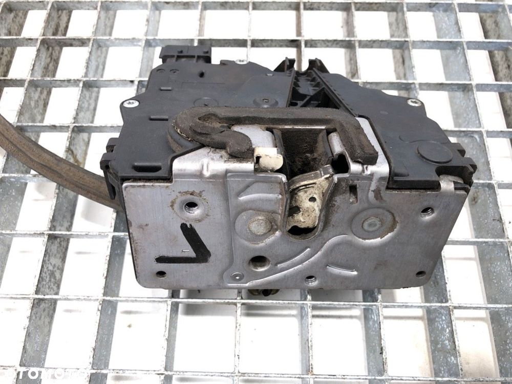 ZAMEK DRZWI LEWY PRZÓD - 68.00 PLN - FIAT DUCATO Autobus (250_) 2006 - 2022 160 Multijet 3,0 D 115 - 2