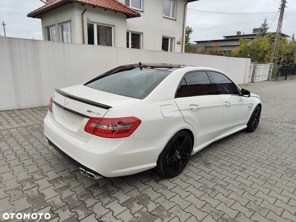 Mercedes-Benz Klasa E 63 AMG - 6