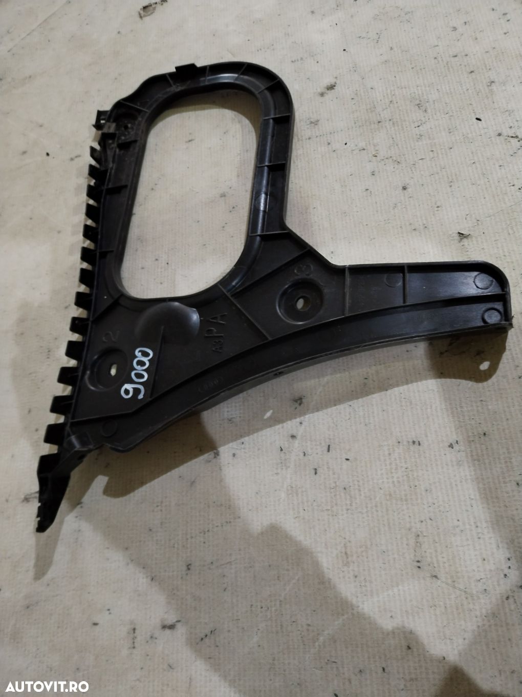Suport stanga bara spate, Audi A3, Berlina, Sedan, 2013, 2014, 2015, 2016, 2017, 2018, 2019, cod origine OE 8V5807377B. - 1