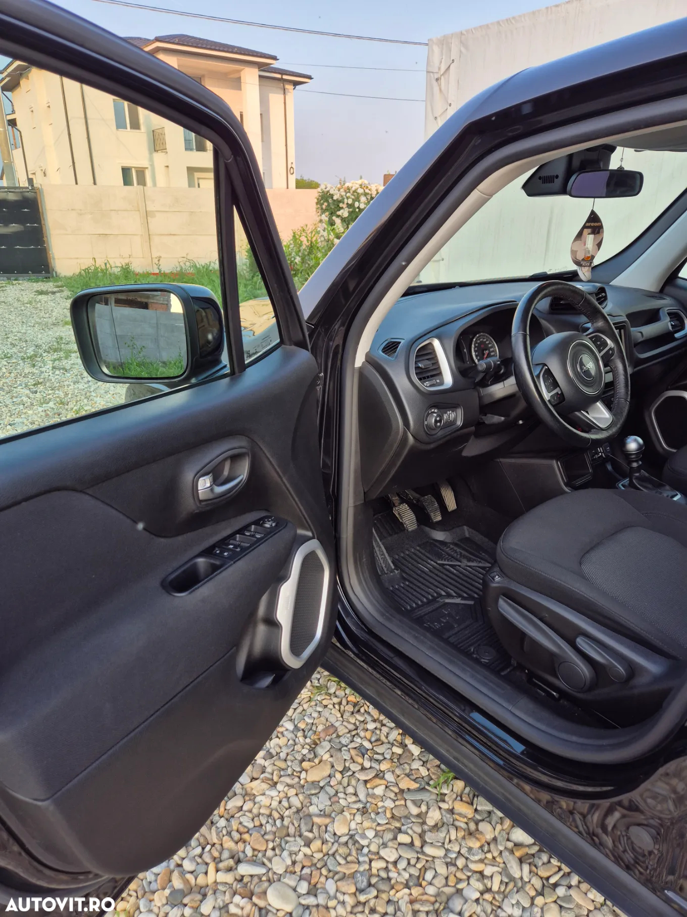 Jeep Renegade 1.0 Turbo 4x2 M6 Longitude - 15
