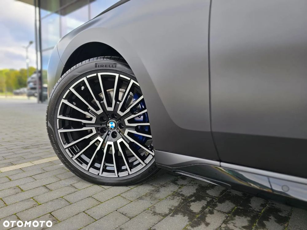 BMW Seria 7 - 17