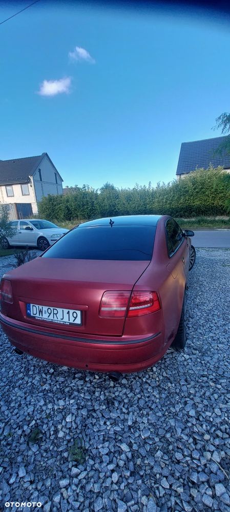 Audi A8 4.2 L Quattro - 21