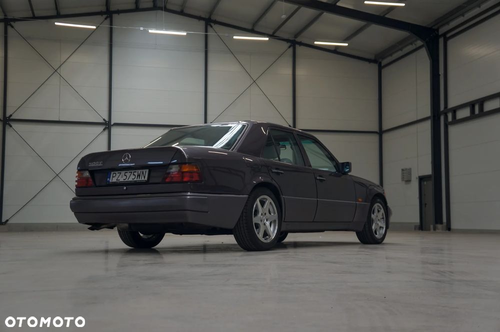 Mercedes-Benz W124 (1984-1993) - 8
