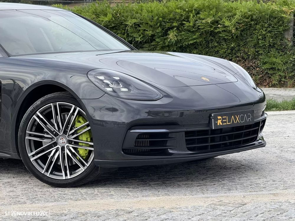 Porsche Panamera Sport Turismo 4 E-Hybrid - 10