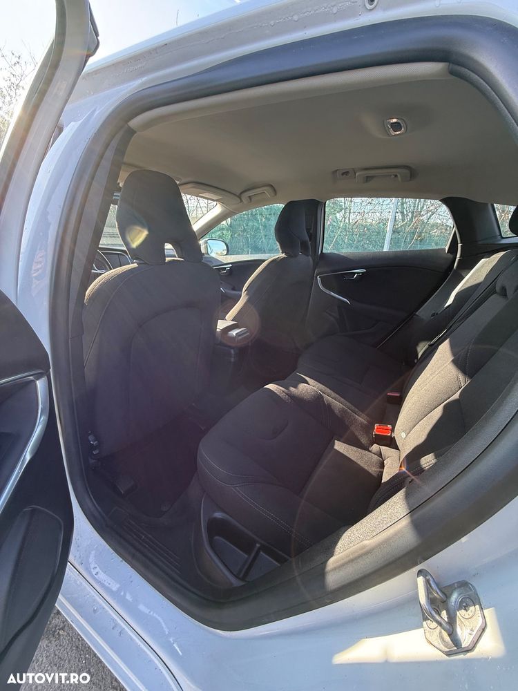Volvo V40 D2 You - 16