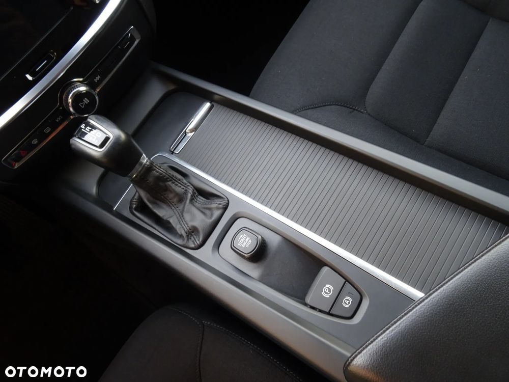 Volvo V60 D3 Geartronic Kinetic - 12