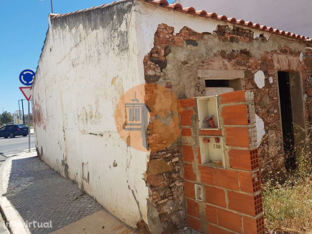 OPORTUNIDADE ÚNICA NO CENTRO DE VILA REAL DE SANTO ANTÓNIO! - Grande imagem: 3/13