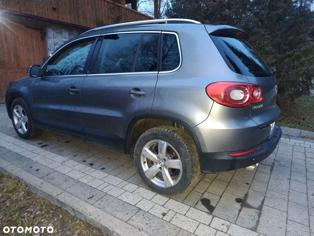Volkswagen Tiguan - 6