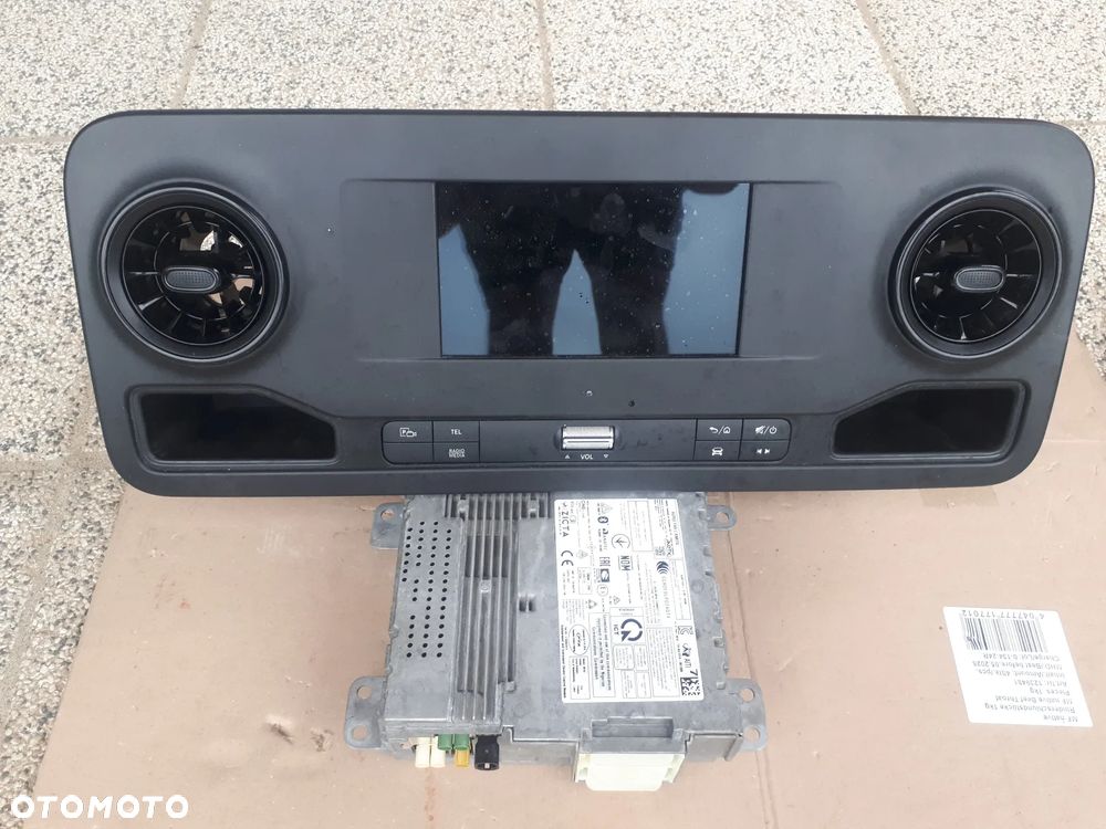 MERCEDES SPRINTER 907 910 Radio mbux - 1