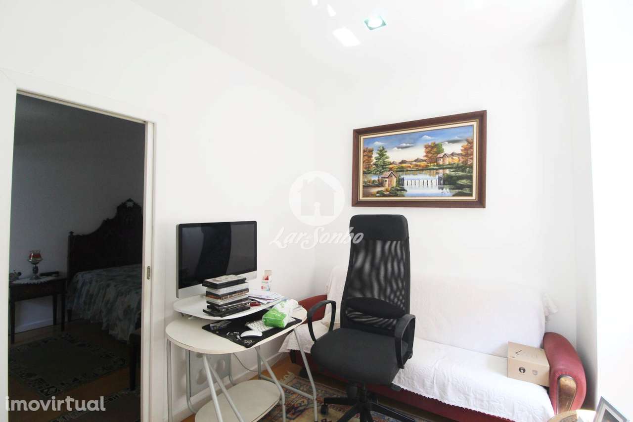 Andar Moradia T1 em Valbom, próximo a Gramido - Grande imagem: 3/26