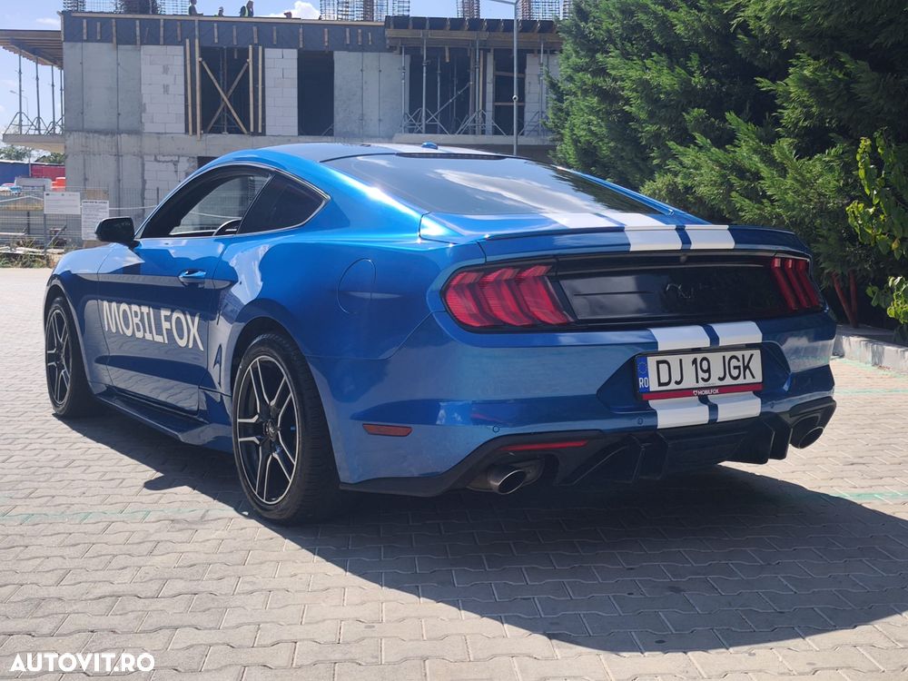 Ford Mustang 2.3 EcoBoost Aut. - 2