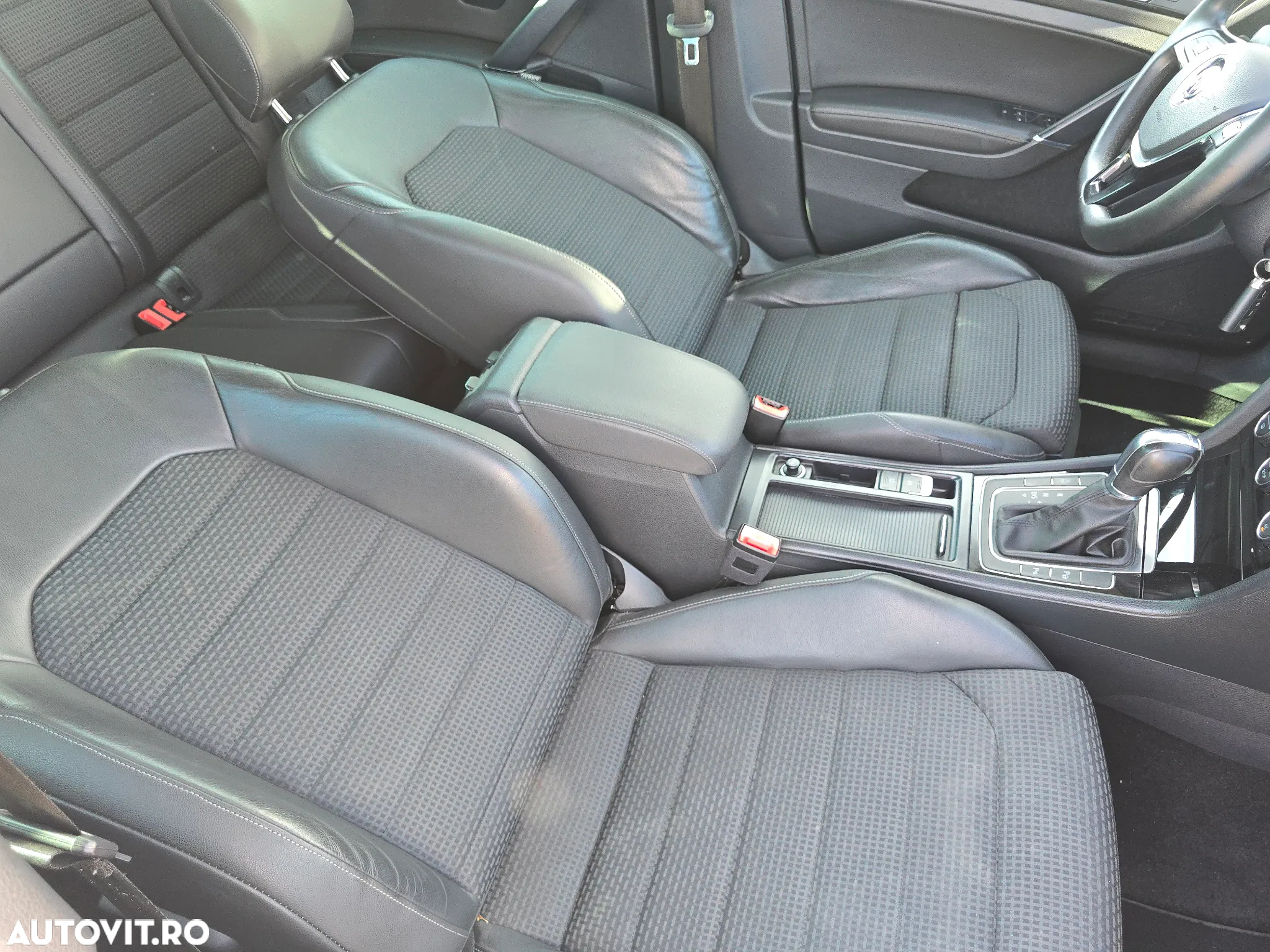 Volkswagen Golf 1.4 TSI ACT BlueMotion Technology DSG Highline - 10