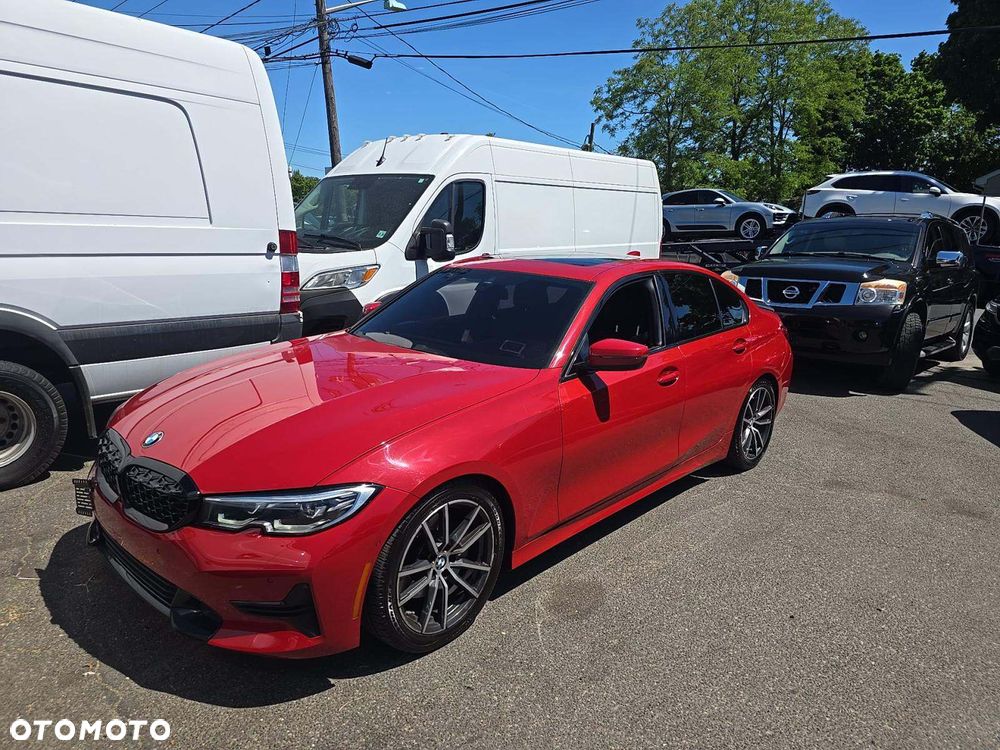 BMW Seria 3 330i xDrive M Sport - 1