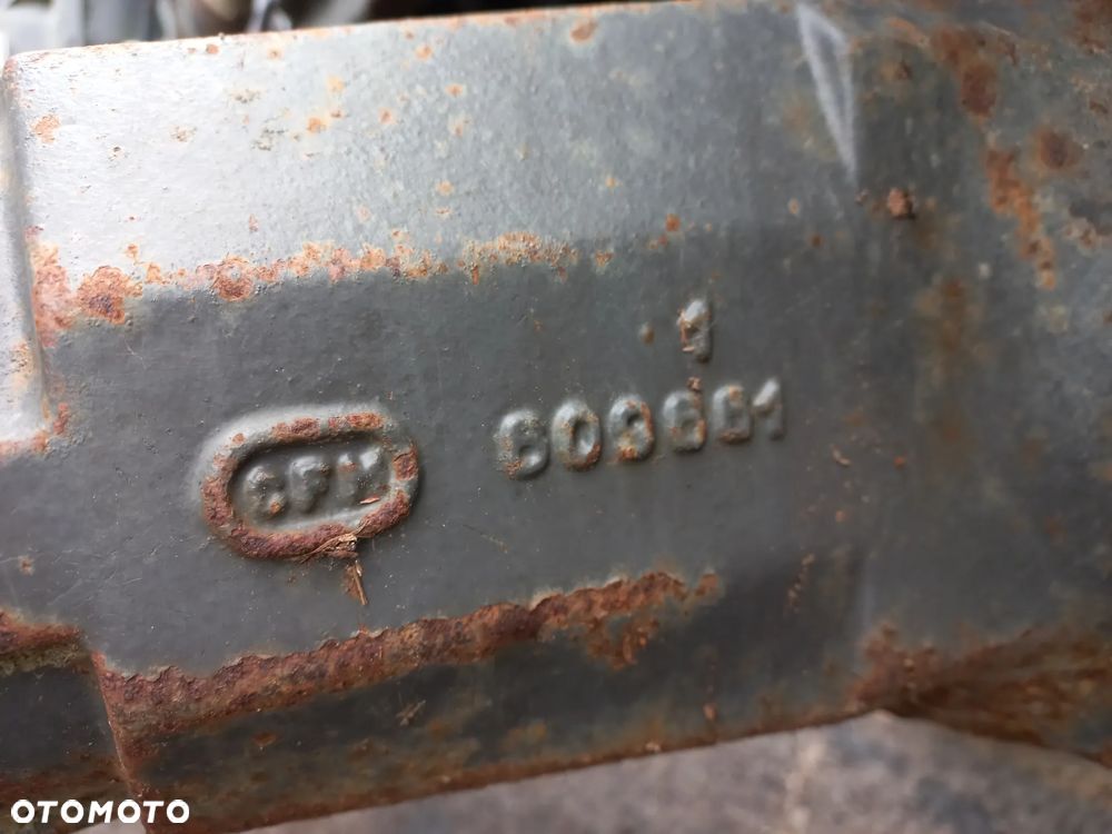 Części RENAULT 85 14,7514,65-14,LS,61-12,68 12, kabina,most,silnik,rewers,skrzynia biegów,7700609932,D226-4,622607010320,7700609315,609462,7700609484,przystawka napędu,układ planetarny,półoś,zwrotnica,atak,felga,wom. - 8