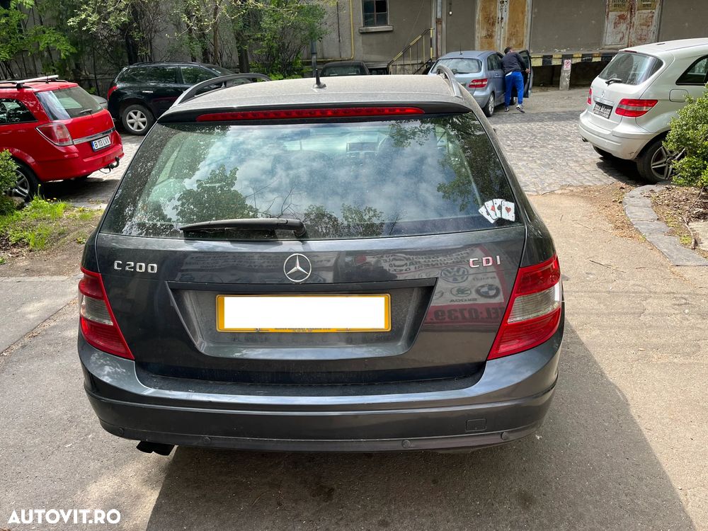 Dezmembrez Mercedes Benz C200  W204 CDI cutie automata break 2009 Euro 4 2,2 diesel  100 KW - 4