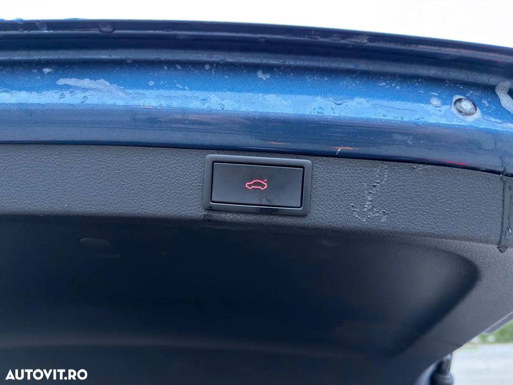 Skoda Octavia Combi 2.0 TDI DSG Ambition - 21