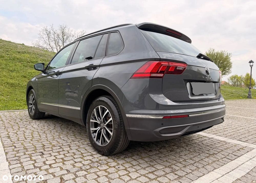 Volkswagen Tiguan 2.0 TDI SCR 4Mot Elegance DSG - 26