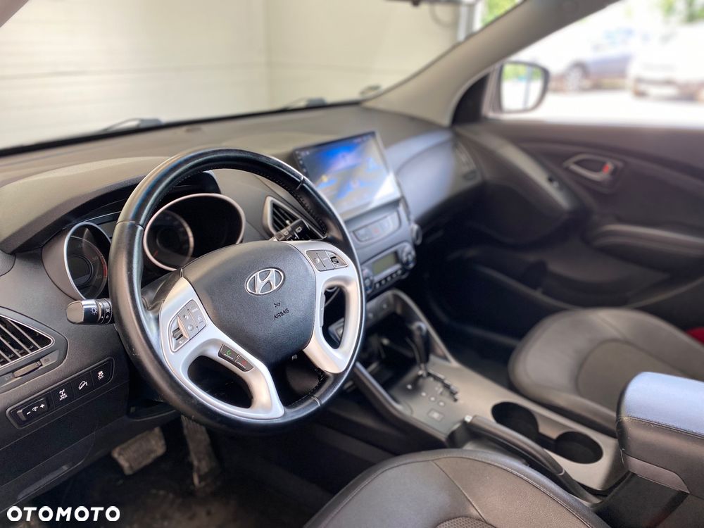 Hyundai ix35 2.0 CRDi 4WD Automatik Fifa World Cup Gold Edition - 10