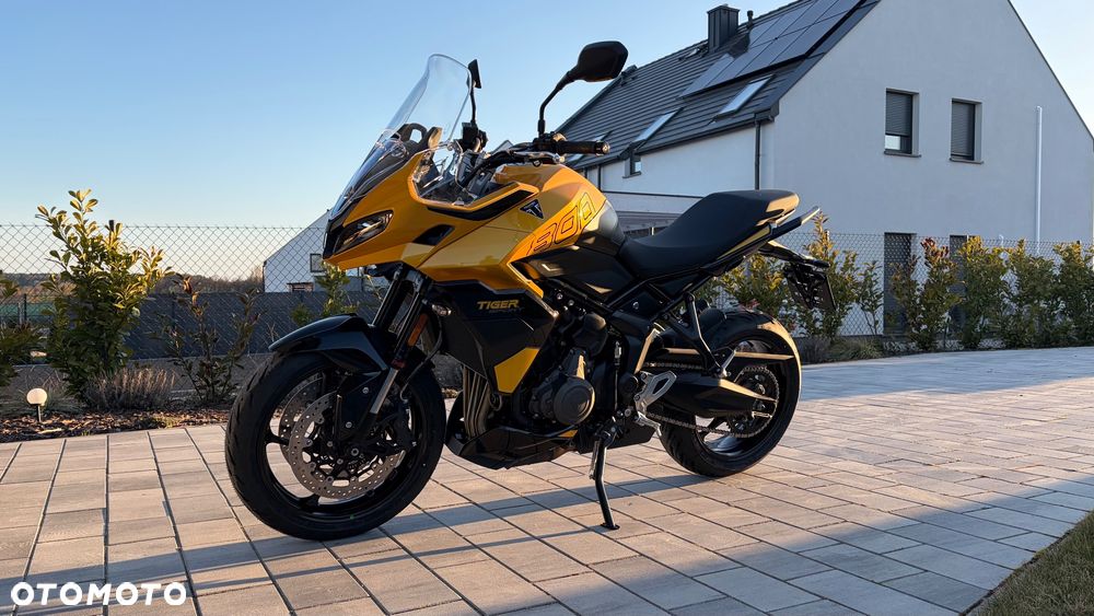 Triumph Tiger - 2