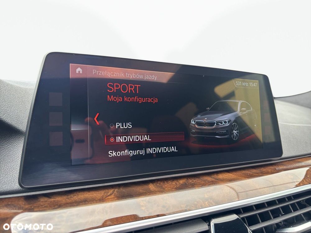 BMW Seria 5 - 36